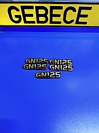 SUZUKİ GN 125 YAN KAPAK ARMA TAKIM